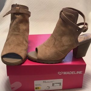 Open toe tan suede heel, size 7.5